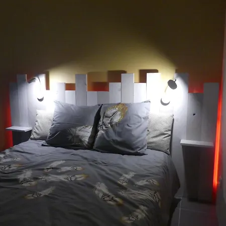 Au Clair De Apartment *